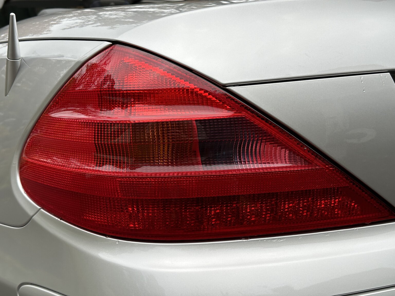 Exteriörbild på 2005 Mercedes-Benz SL 350