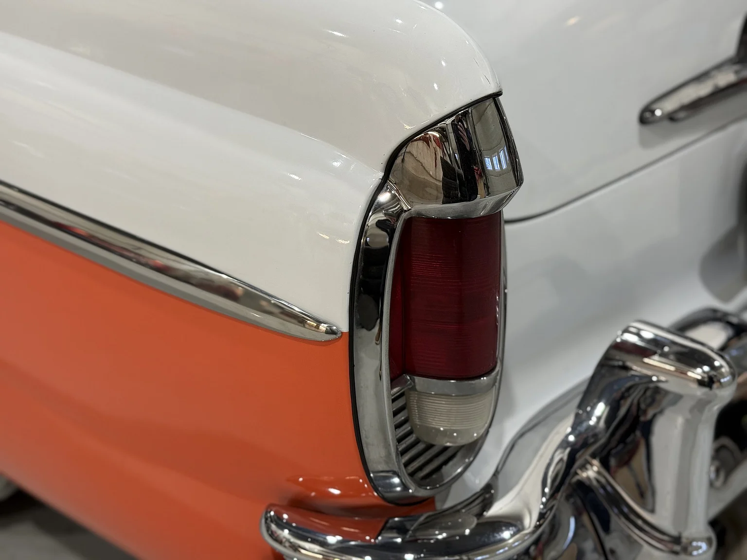 Exteriörbild på 1956 Mercury Montclair Sport Sedan (56)