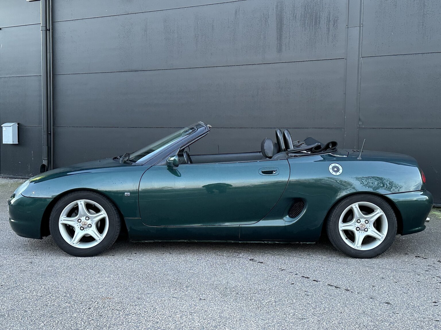 Aussenfoto 1996 MG F Roadster