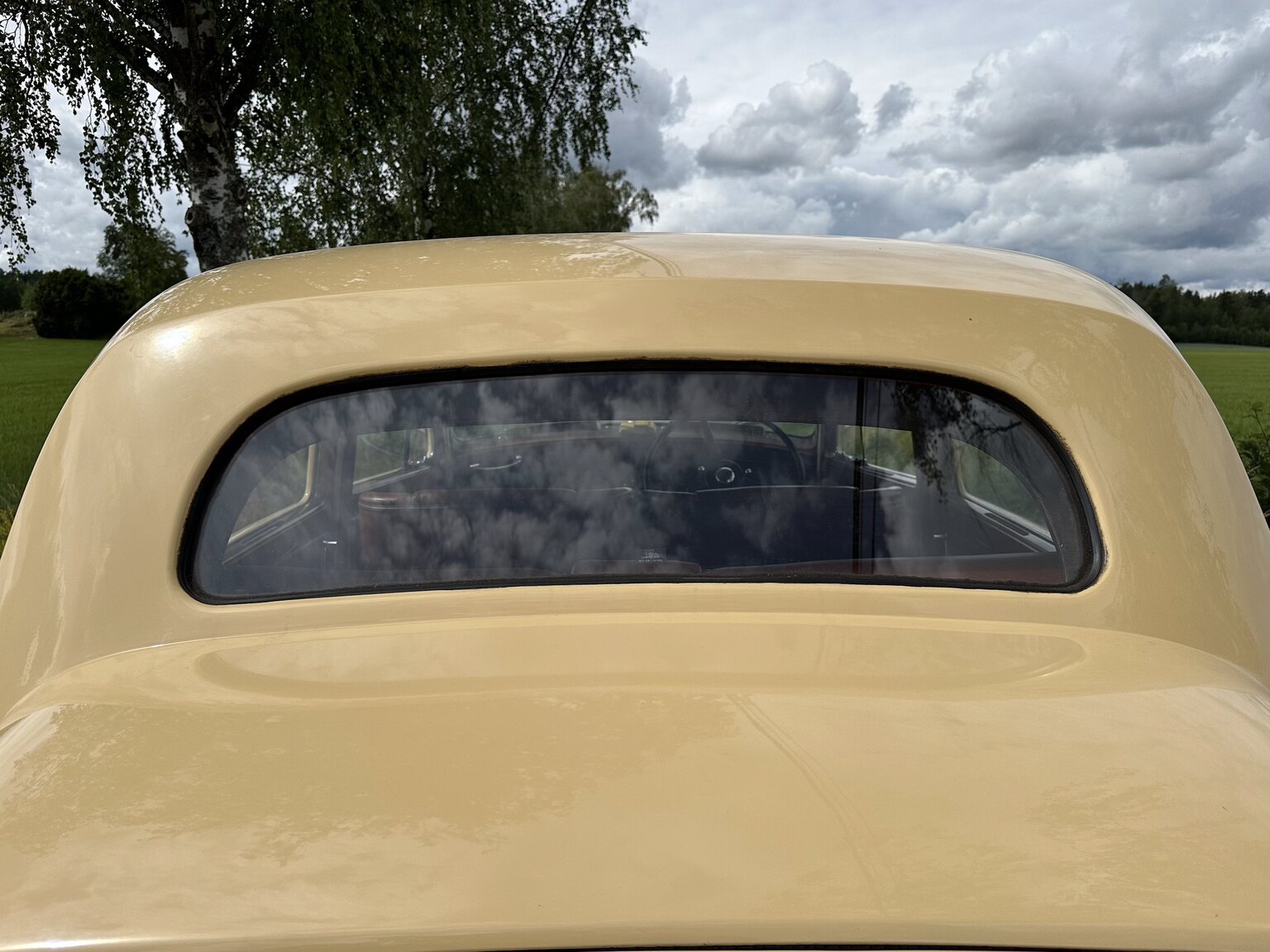Exteriörbild på 1947 Bentley Mark IV Sport Saloon
