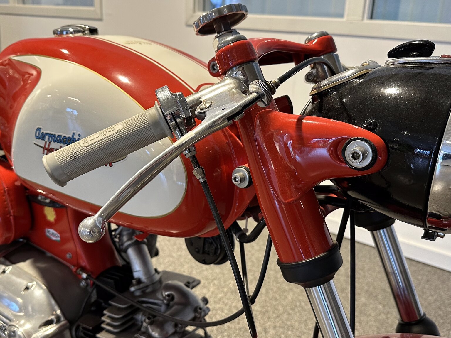 Exterior image of 1963 Aermacchi Harley-Davidson Ala Rossa