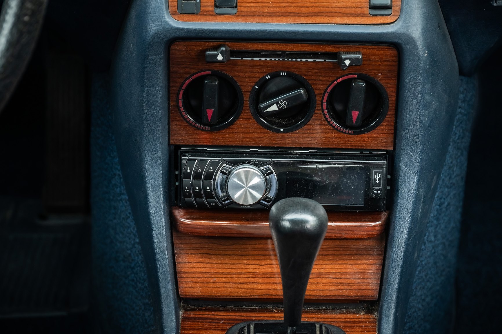 Innenraumfoto von 1985 Mercedes-Benz 200 Automatic