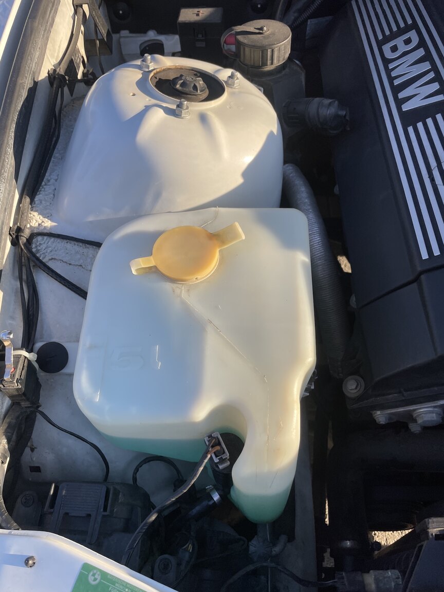 Image of 1995 BMW 328 iA Convertible mechanics