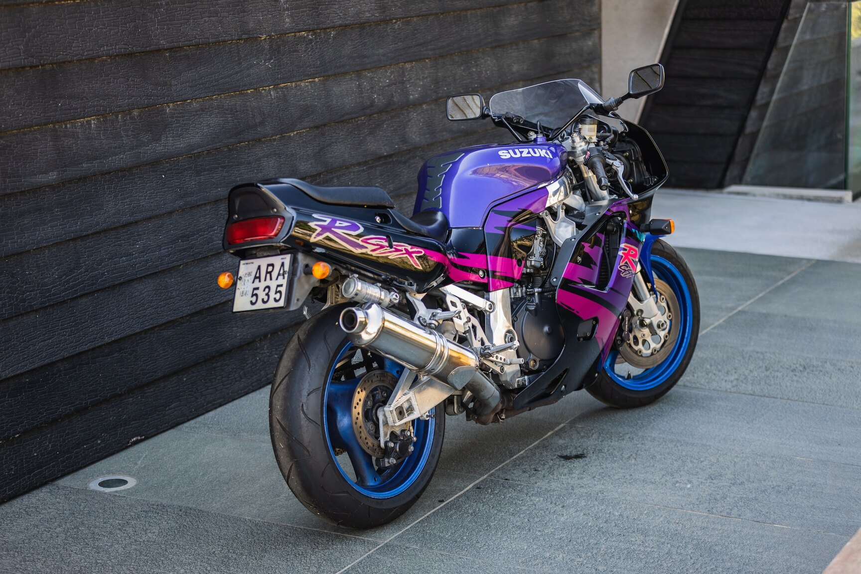 Exteriörbild på 1994 Suzuki GSX-R750 (1)