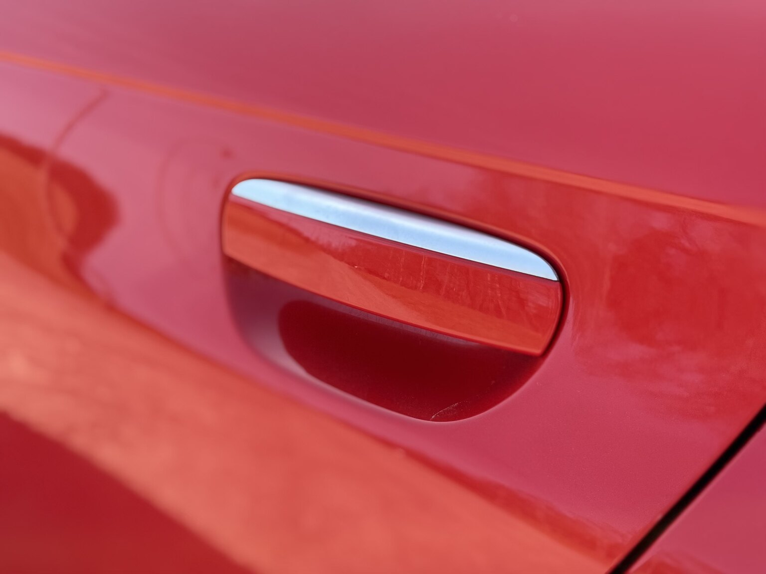 Exterior image of 2010 Audi RS6 Avant V10 Quattro