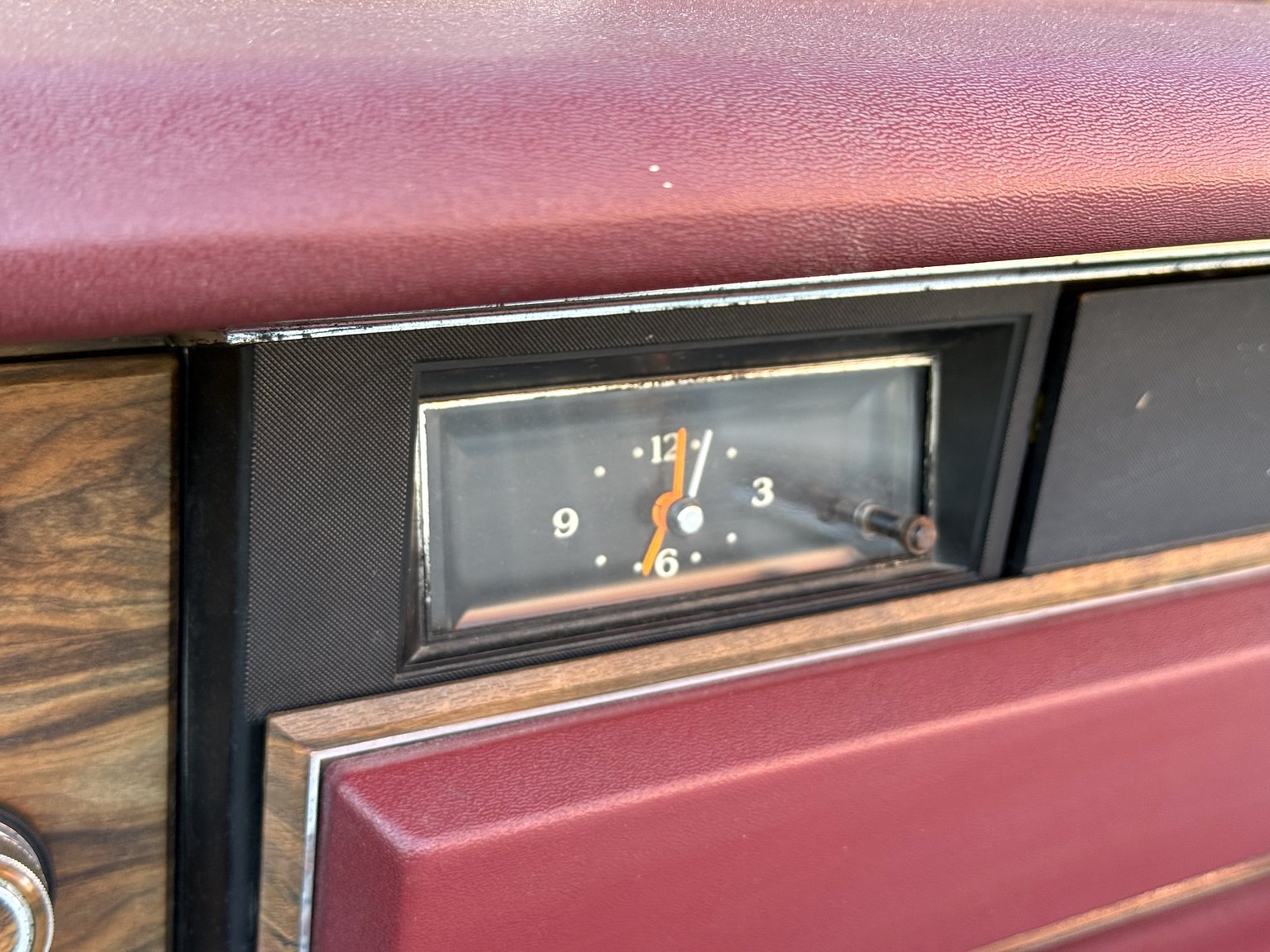 Interiörbild 1975 Oldsmobile Delta 88