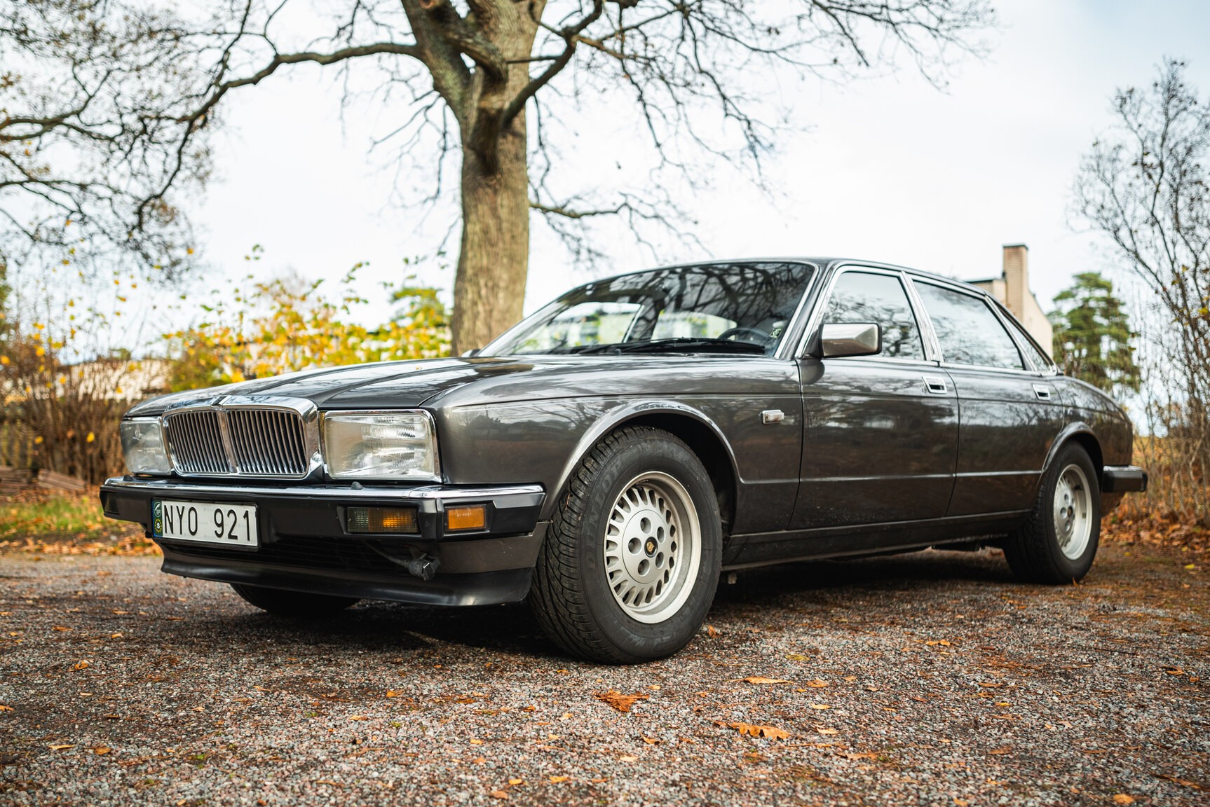 Exterior image of 1988 Jaguar XJ Sovereign