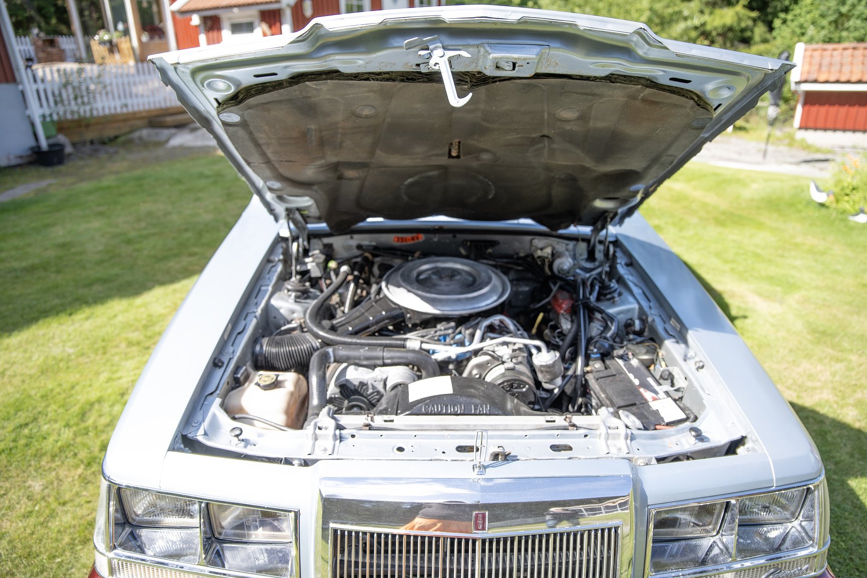 Image of 1985 Lincoln Continental 5.0 V8 EFI mechanics