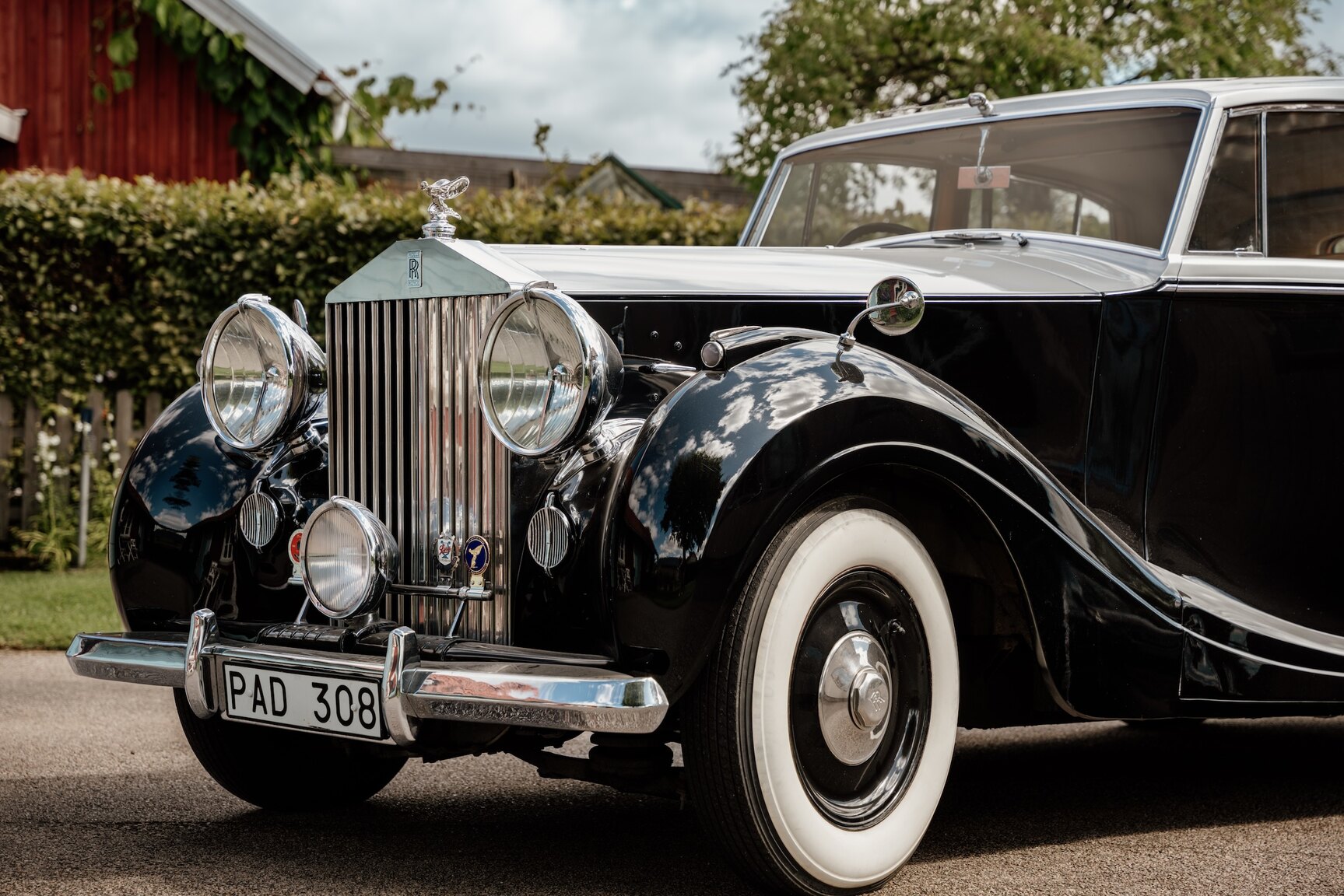 Exterior image of 1949 Rolls Royce Silver Wraith