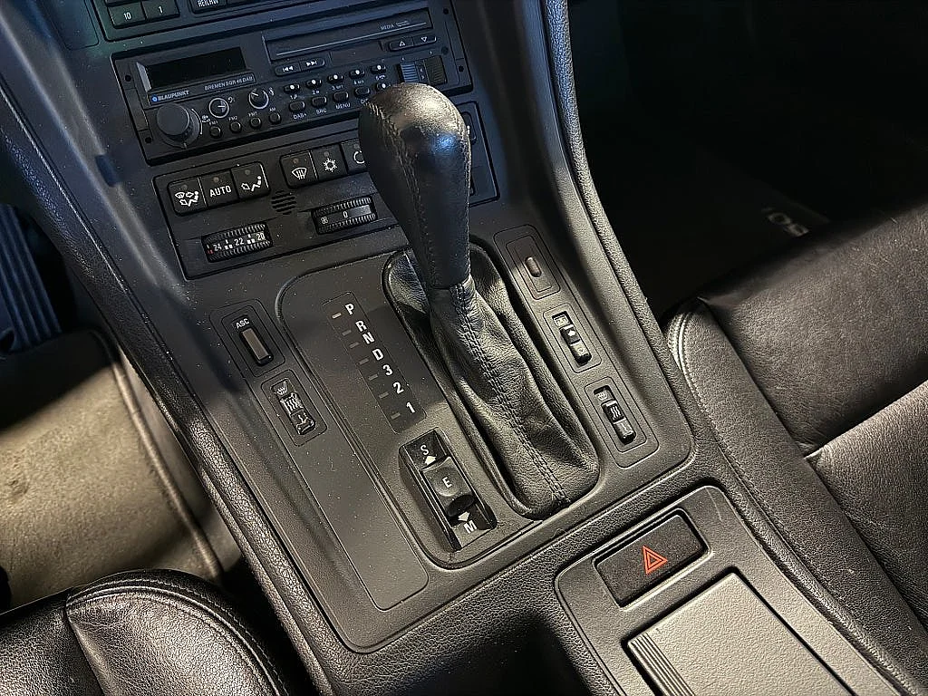 Bild von 1992 BMW 850 (23)