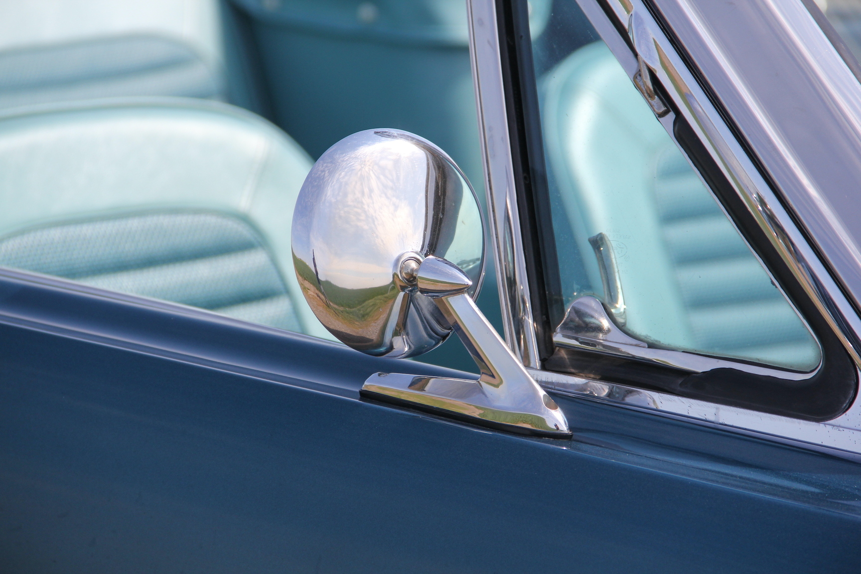 Exteriörbild på 1966 Ford Mustang 289 Cabriolet (48)