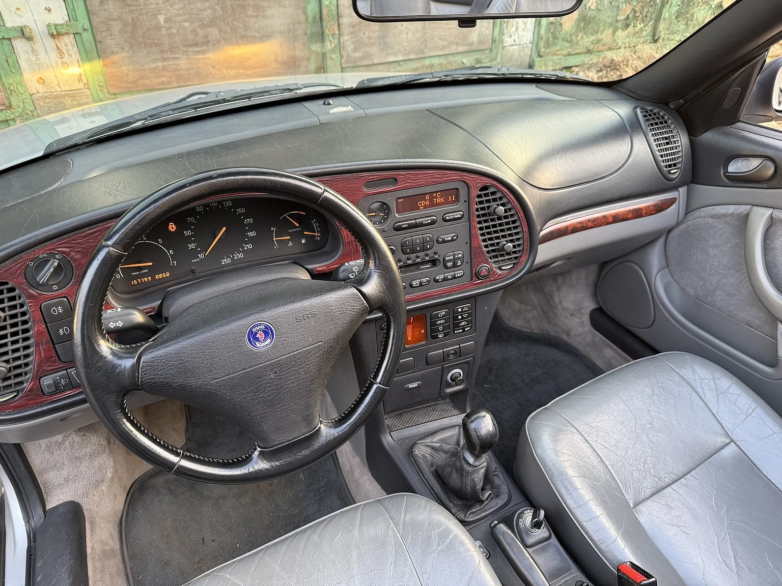Innenraumfoto von 1996 SAAB 900 Turbo Convertible (3)