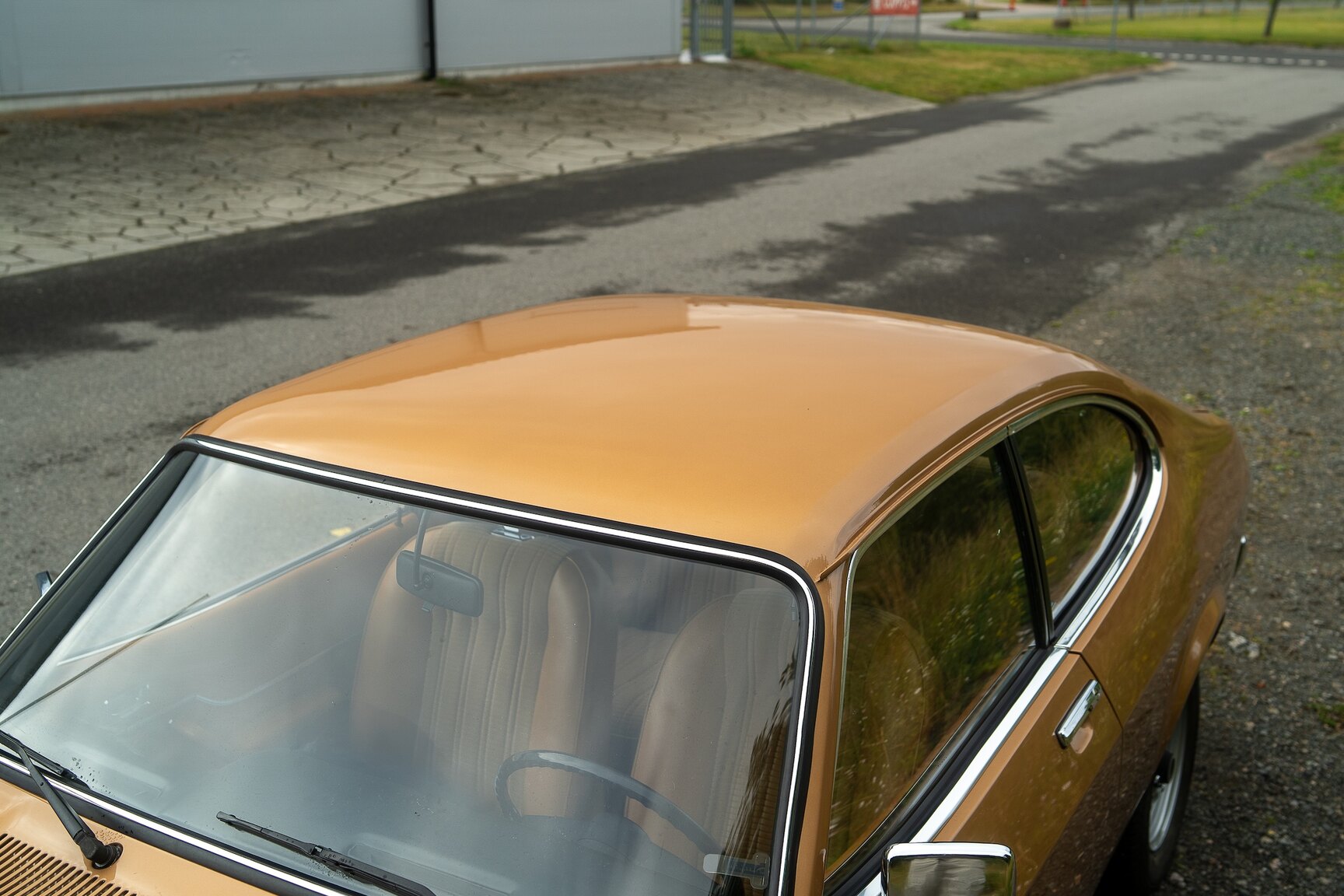Exterior image of 1975 Ford Capri 1600
