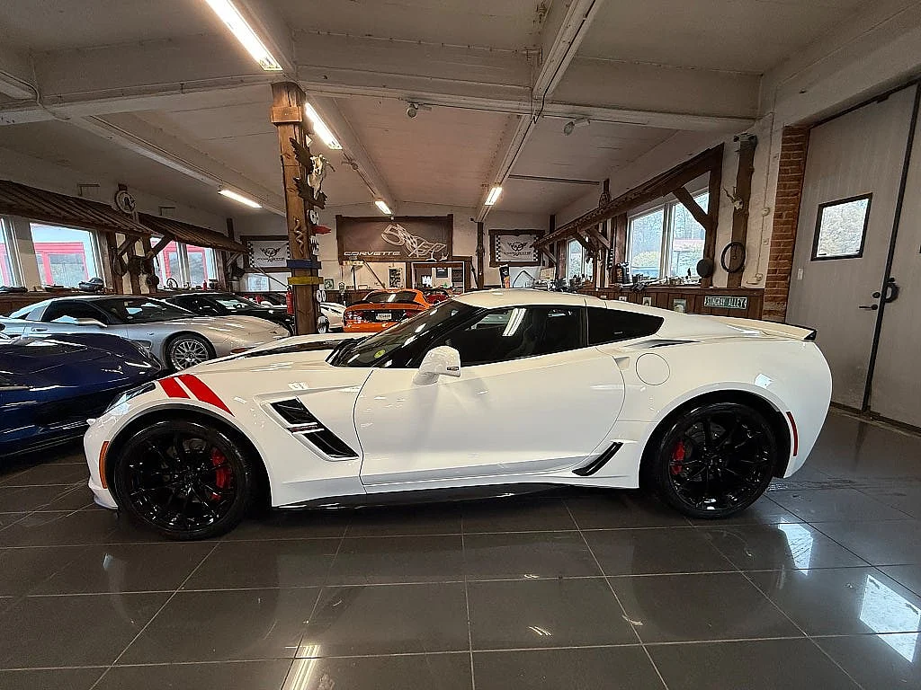 Bild von 2017 Chevrolet Corvette (3)