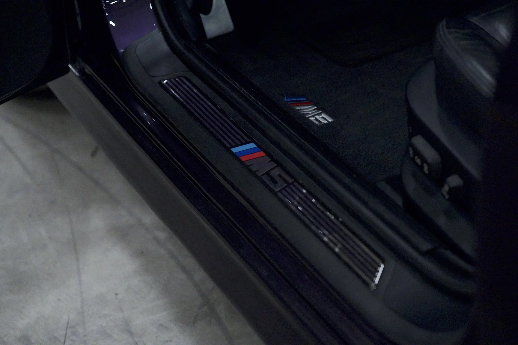 Interiörbild 2002 BMW M5 E39 (11)