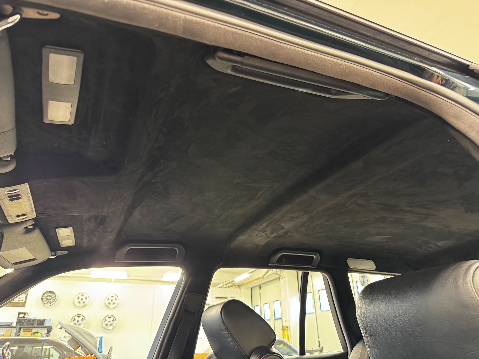 Interior image of 1995 BMW 540i Touring - NO RESERVE (15)