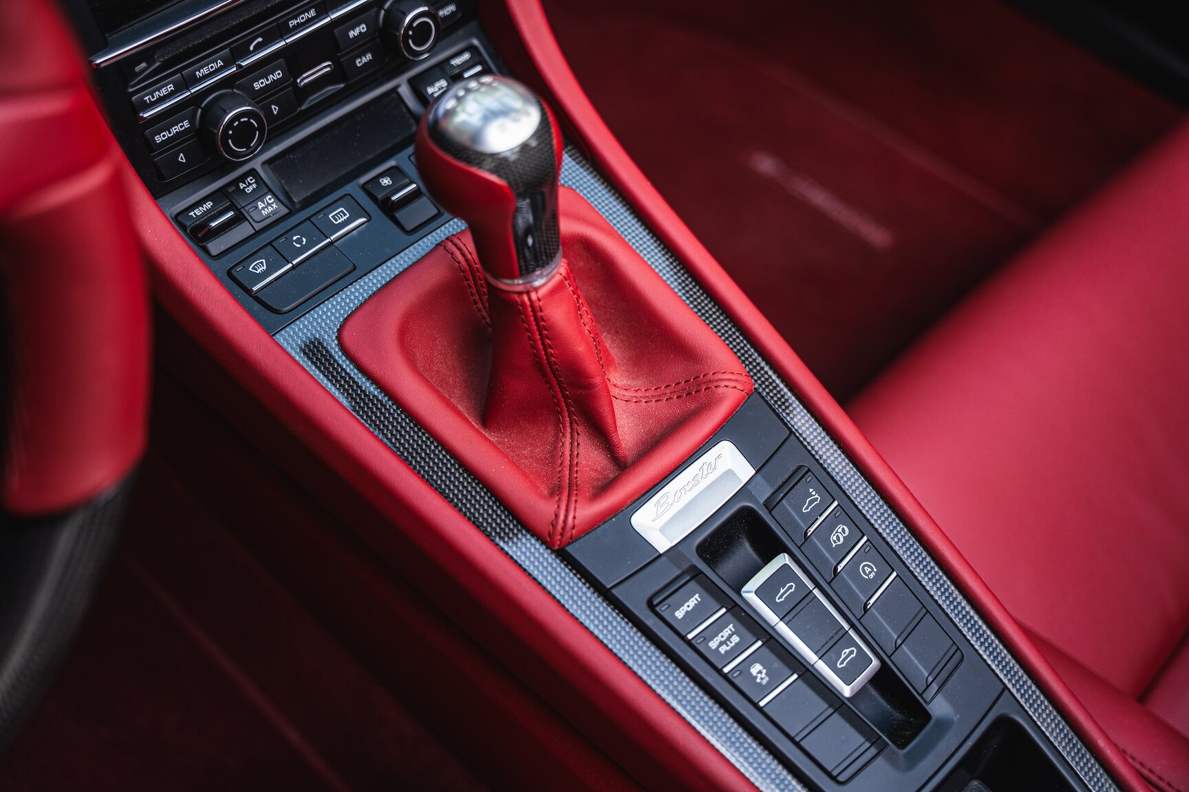 Interiörbild 2013 Porsche Boxster S (26)