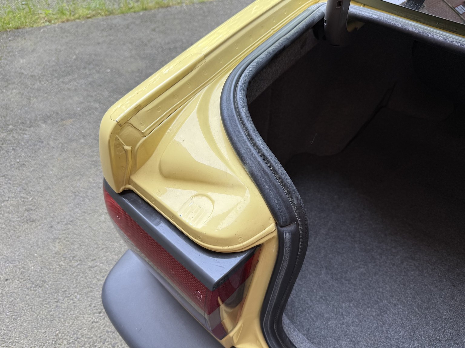 Interior image of 1995 Volvo 850 T-5R