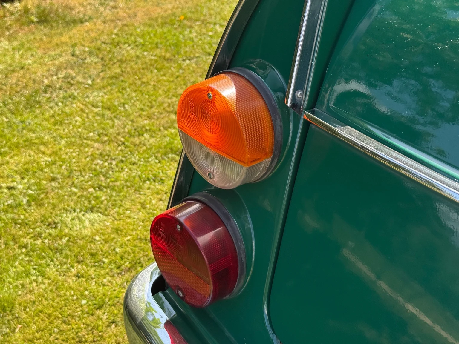 Exterior image of 1975 Saab 95 V4 kombi - 7-sits (54)