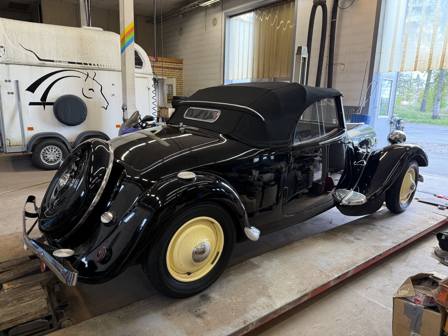 Exteriörbild på 1939 Citroën Berline 11 Sport Convertible