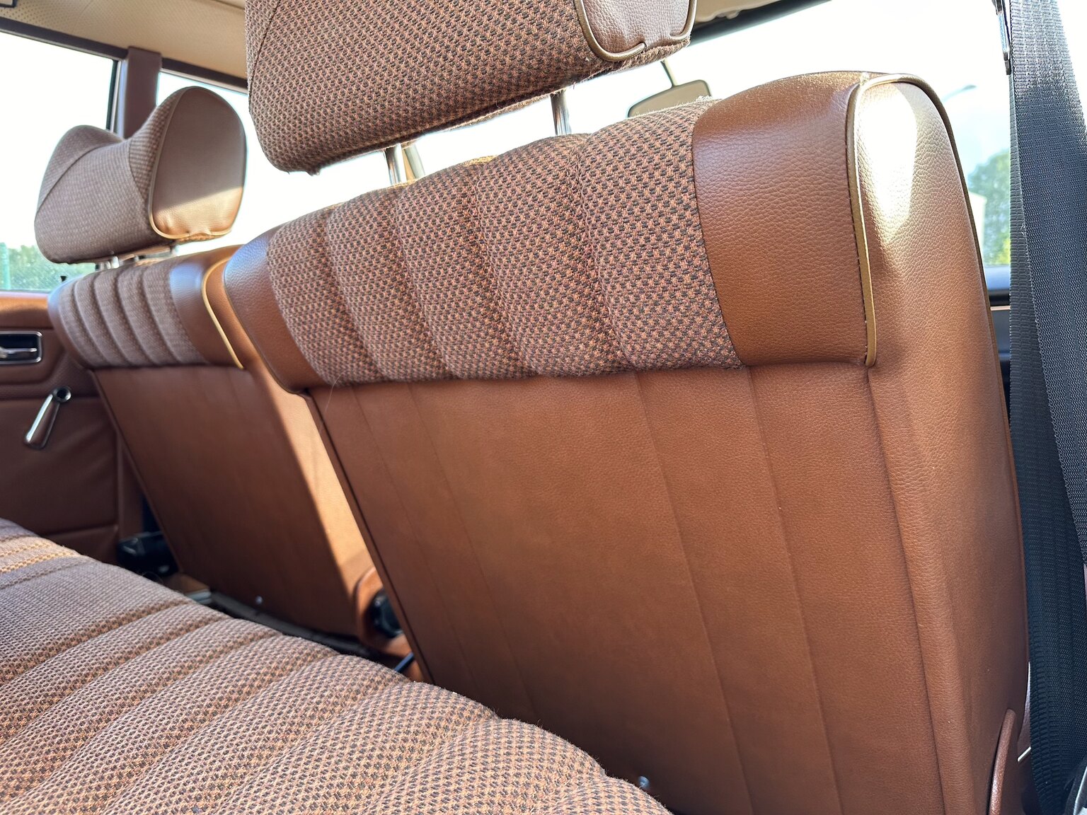 Innenraumfoto von 1975 Mercedes Benz 200