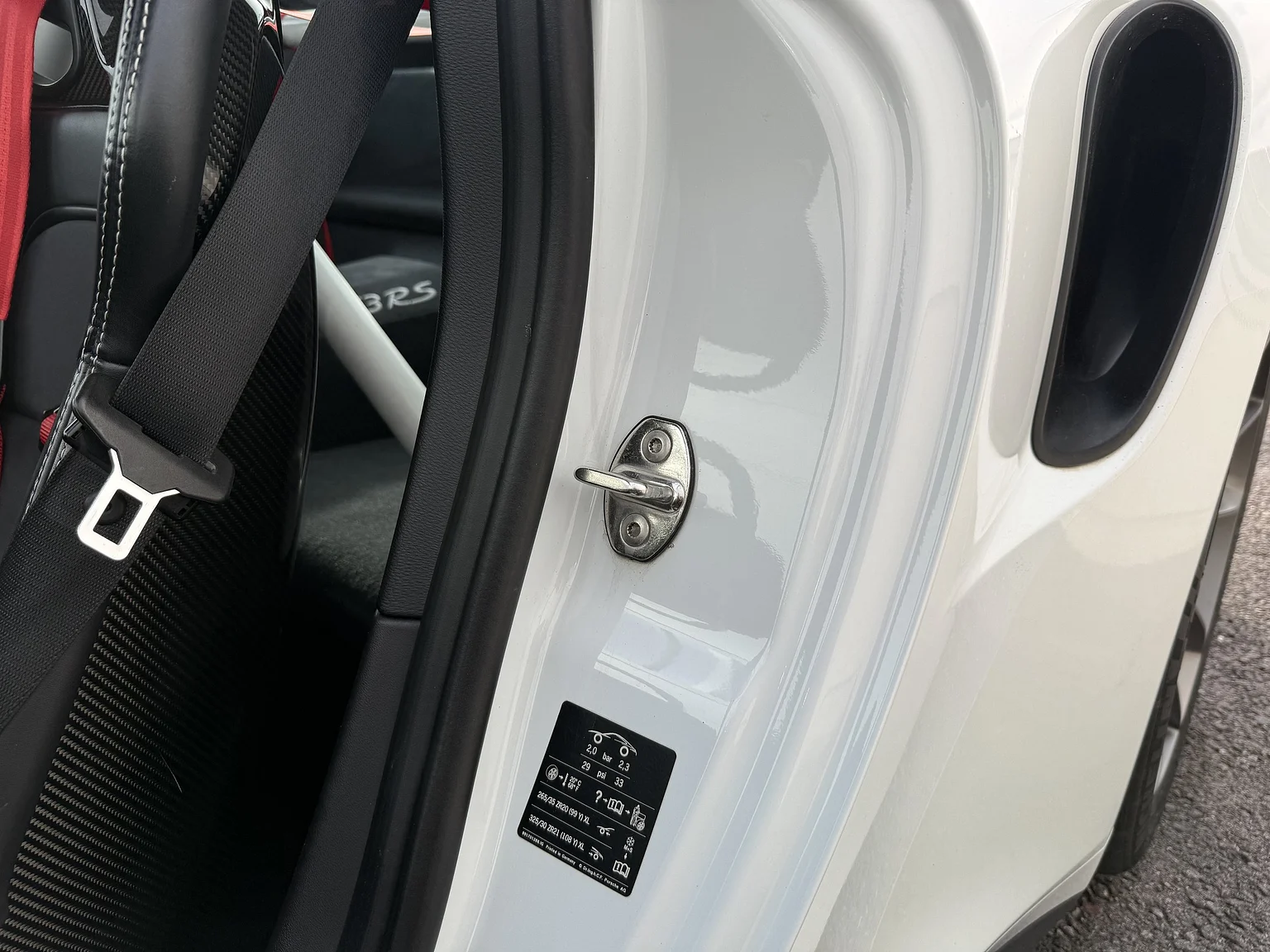 Interior image of 2016 Porsche 911 GT3 RS (18)