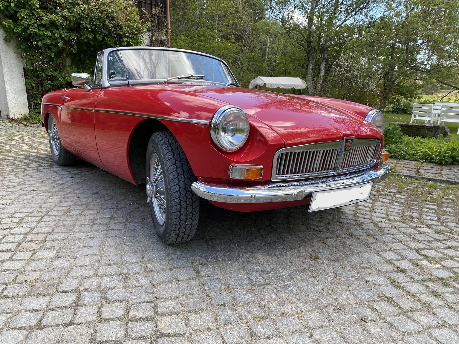 Exterior image of 1967 MG MGB 1800