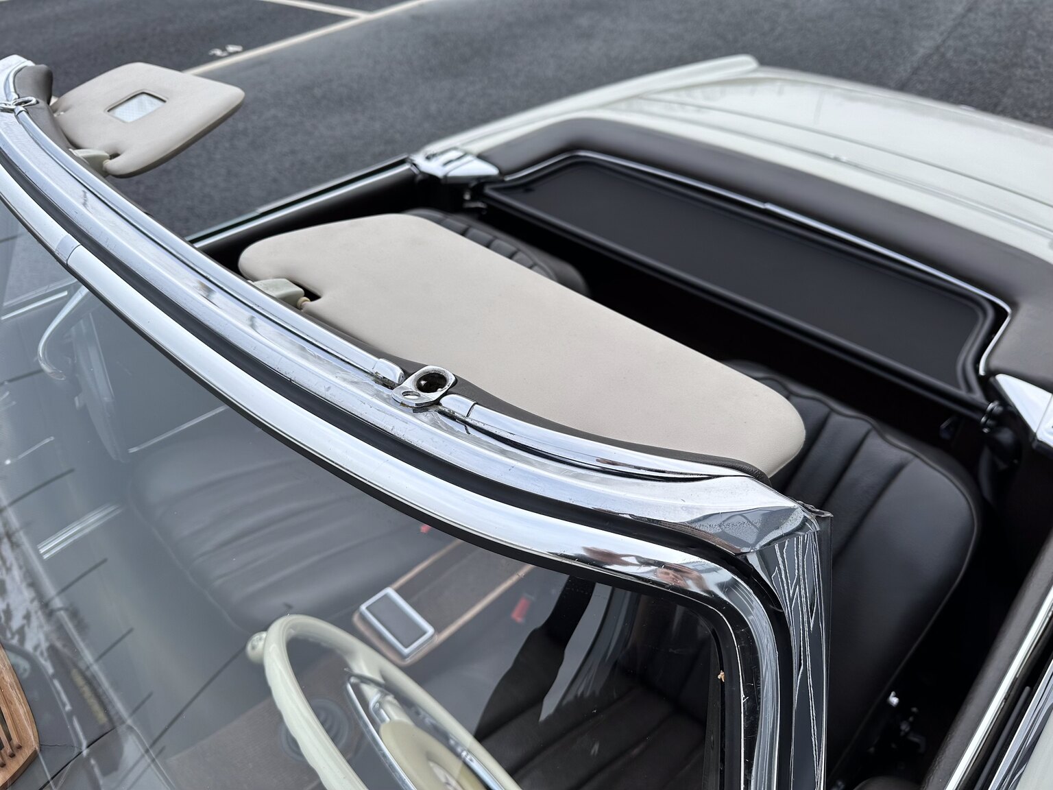 Aussenfoto 1968 Mercedes Benz SL 280 Pagoda