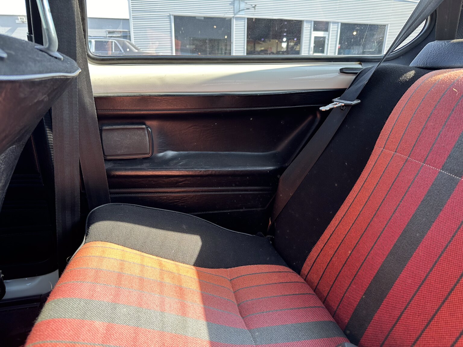 Innenraumfoto von 1983 Volkswagen Golf GTI