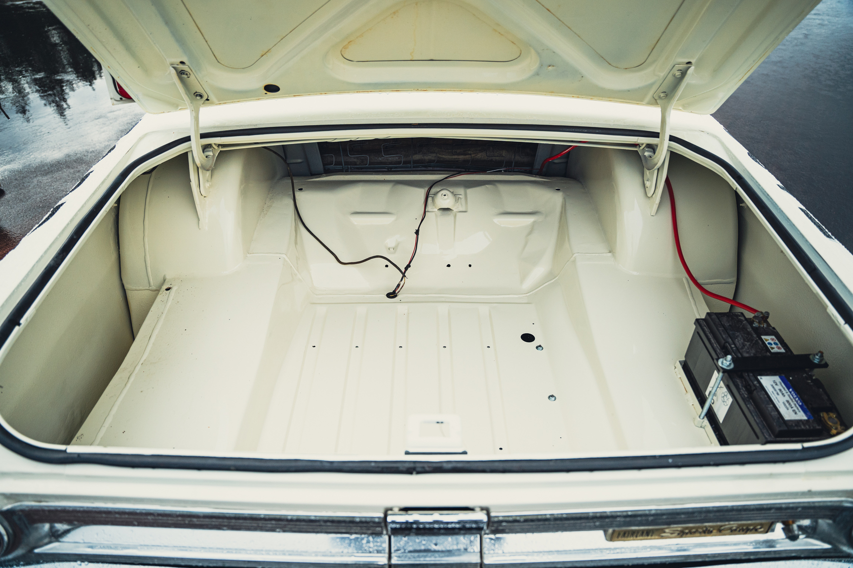 Innenraumfoto von 1964 Ford Fairlane 500 Sport Coupé (56)