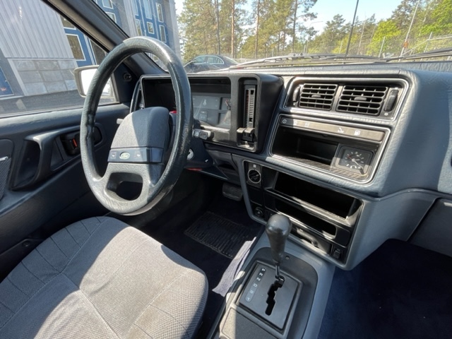 Interior image of 1983 Ford Sierra