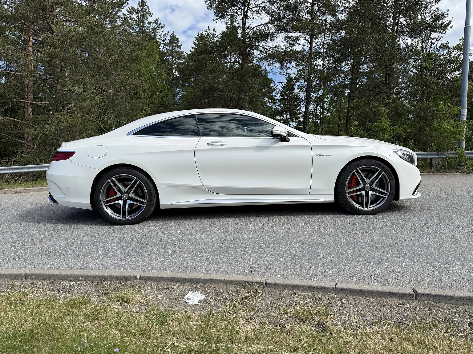 Exteriörbild på 2016 Mercedes-Benz S 63 AMG 4MATIC (2)