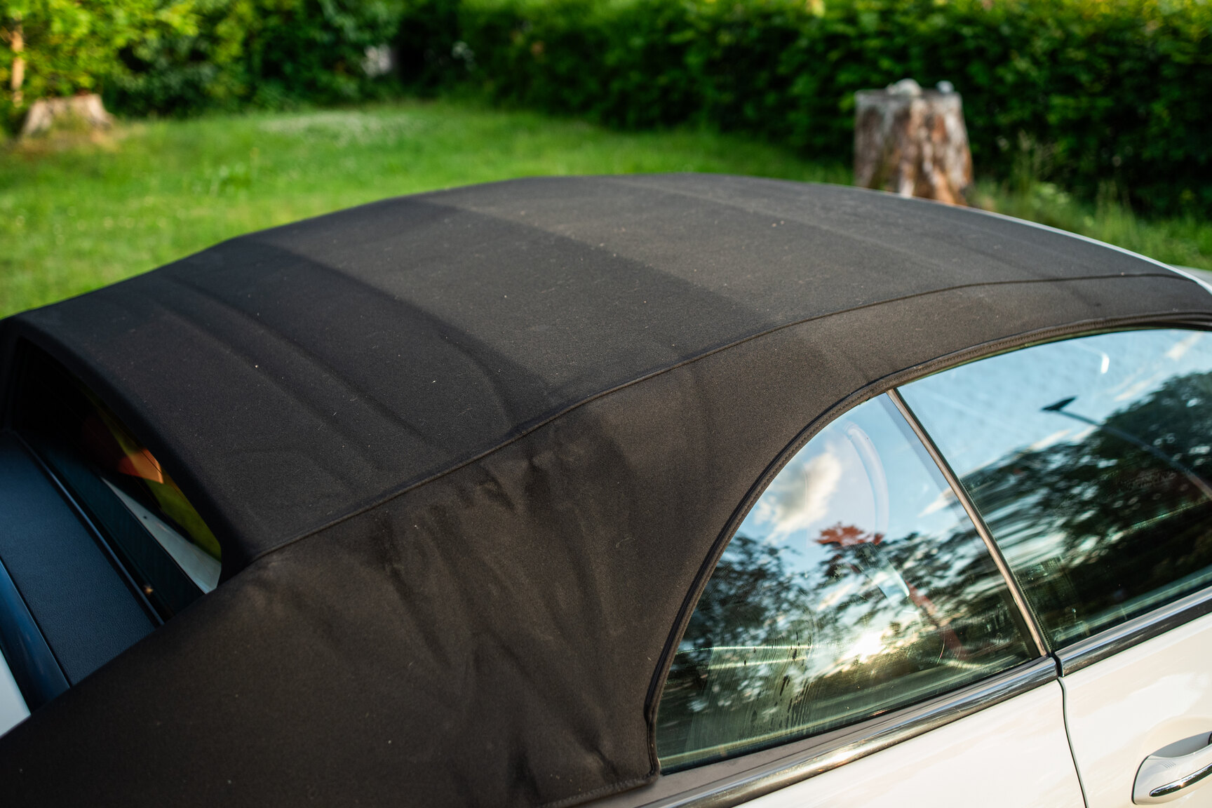 Exteriörbild på 2011 BMW 650i Cabriolet