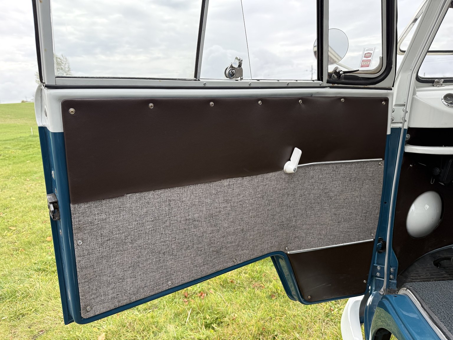 Interiörbild 1967 Volkswagen T1 Kleinbus