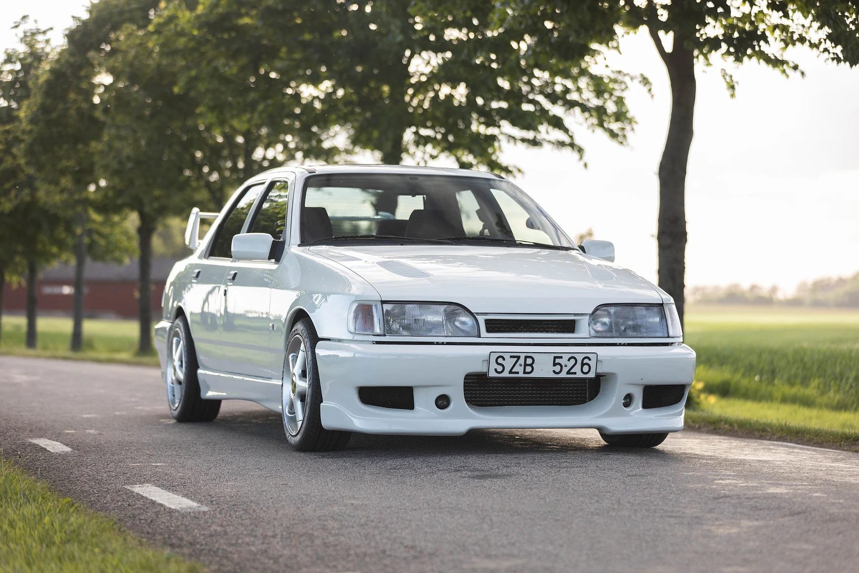 Aussenfoto 1991 Ford Sierra Cosworth 4x4 (3)