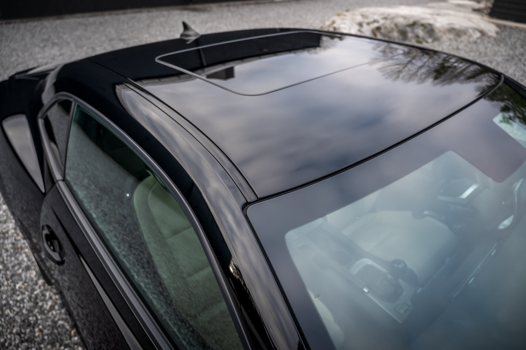 Exterior image of 2010 Chevrolet Camaro SS (55)