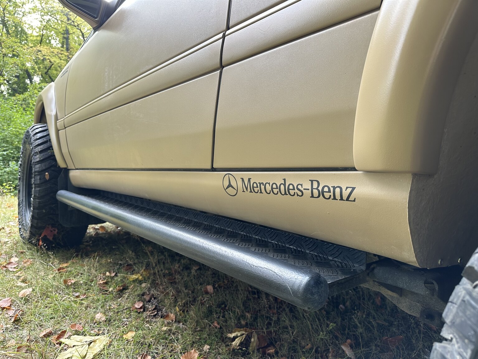 Exteriörbild på 2001 Mercedes-Benz CL600/ML 55 AMG