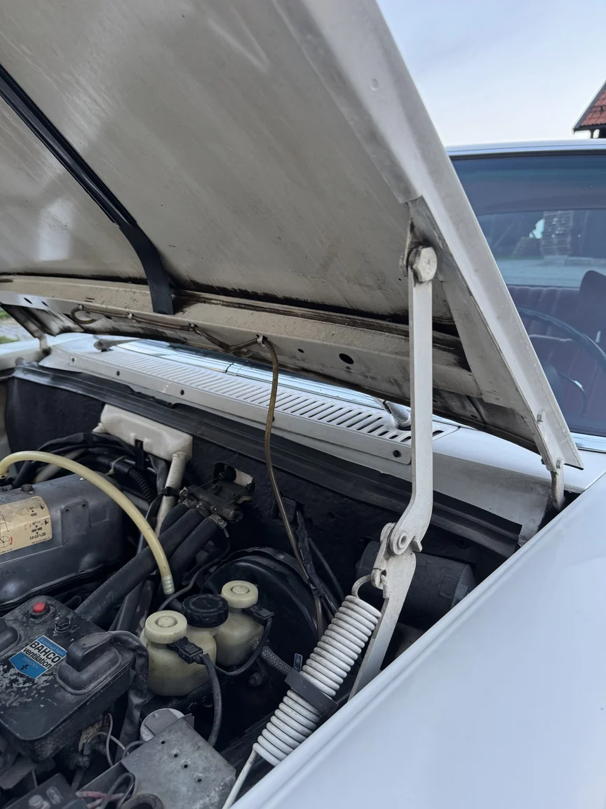 Image of 1972 Mercedes-Benz 200 (8) mechanics