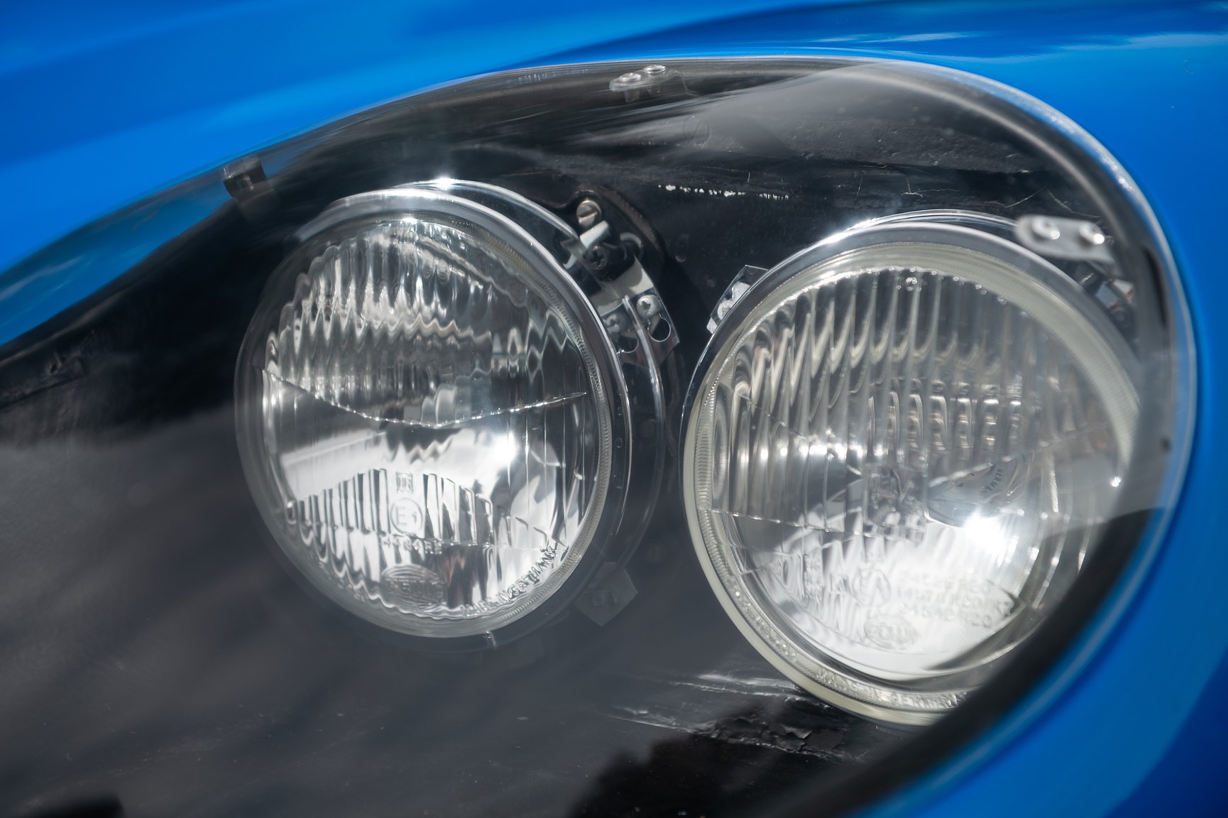 Exterior image of 1969 Marcos 3000 GT