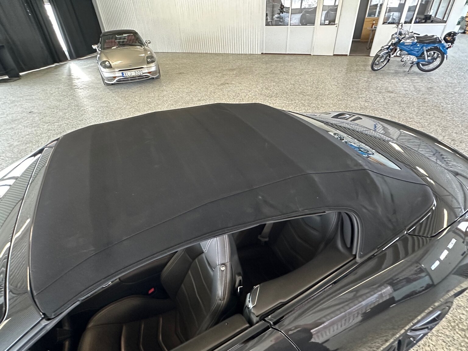 Exterior image of 2016 Maserati Grancabrio (57)