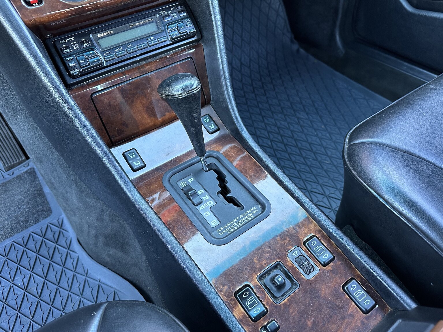 Interiörbild 1990 Mercedes-Benz 300 CE 24V