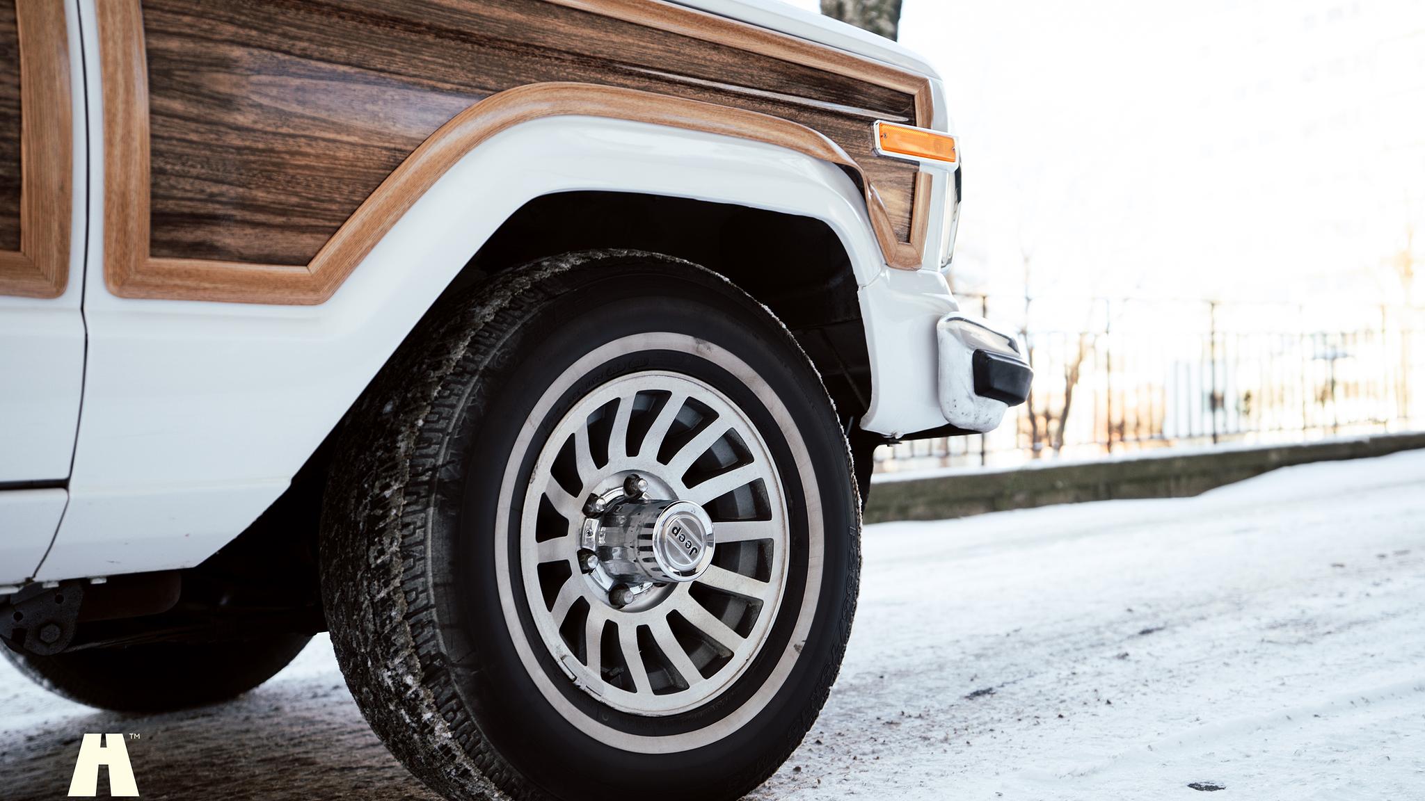 Exteriörbild på 1991 Jeep Grand Wagoneer 1991 (5)