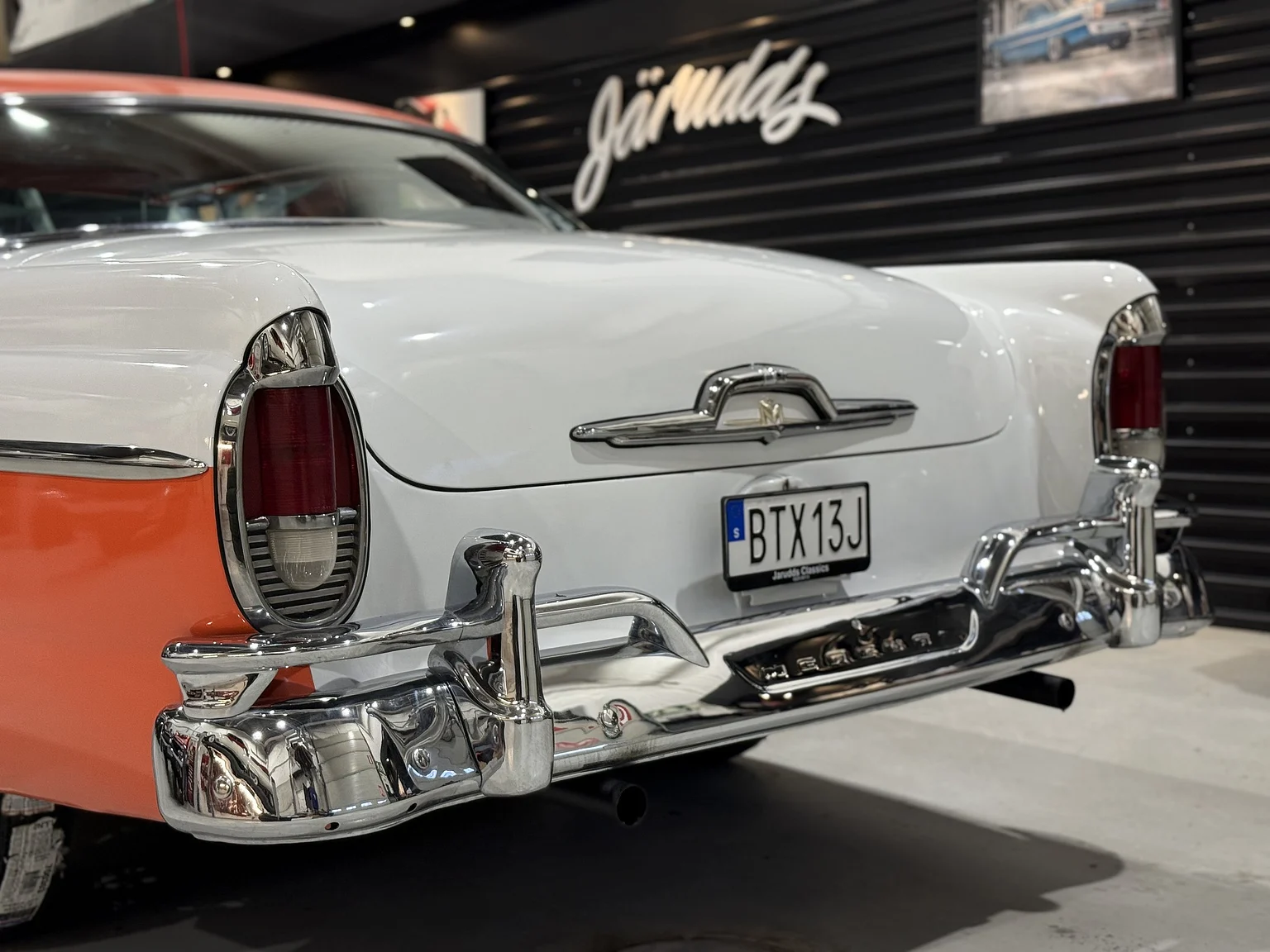 Exteriörbild på 1956 Mercury Montclair Sport Sedan (57)