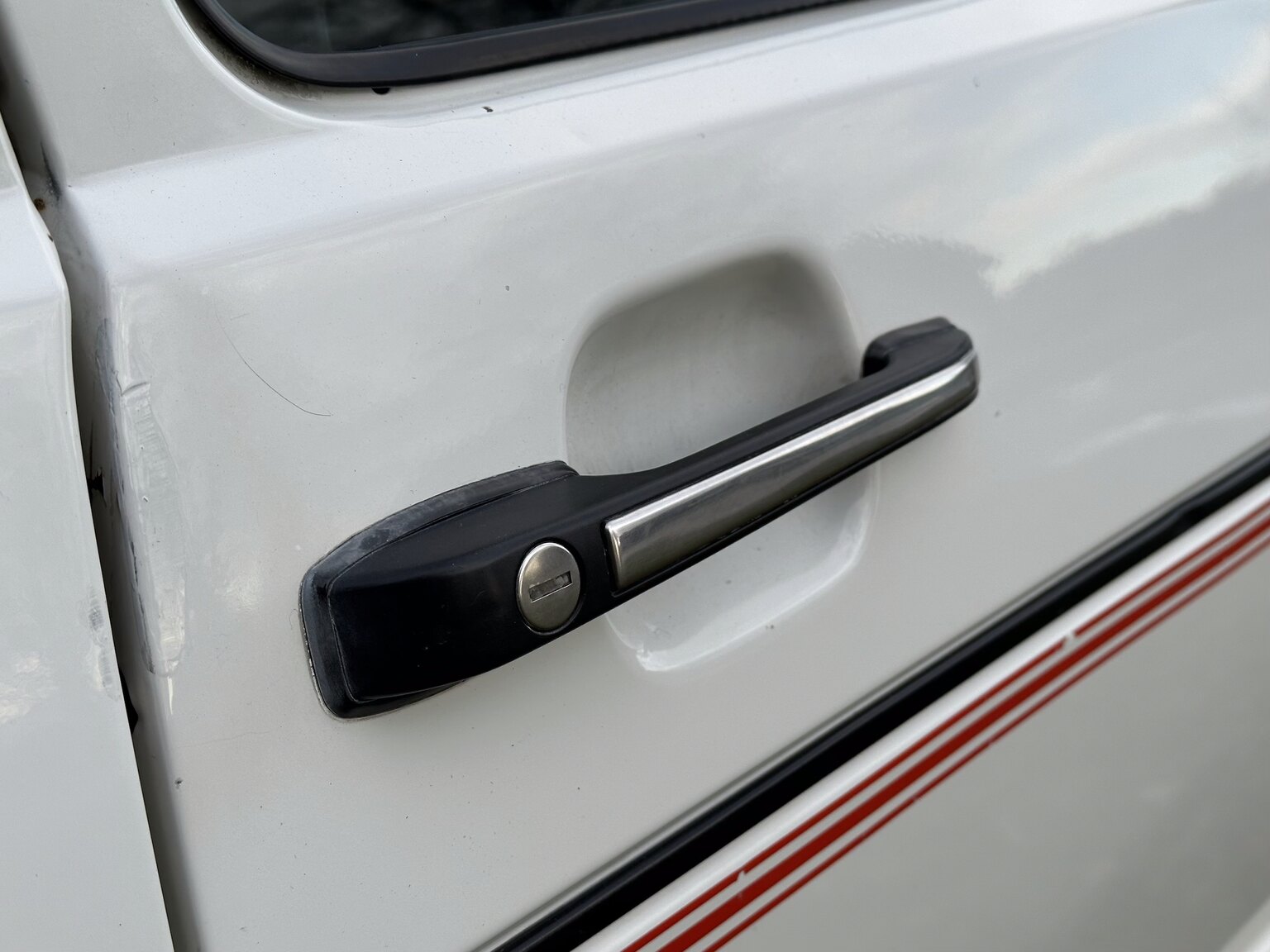 Exteriörbild på 1984 Volkswagen Golf GTI Special