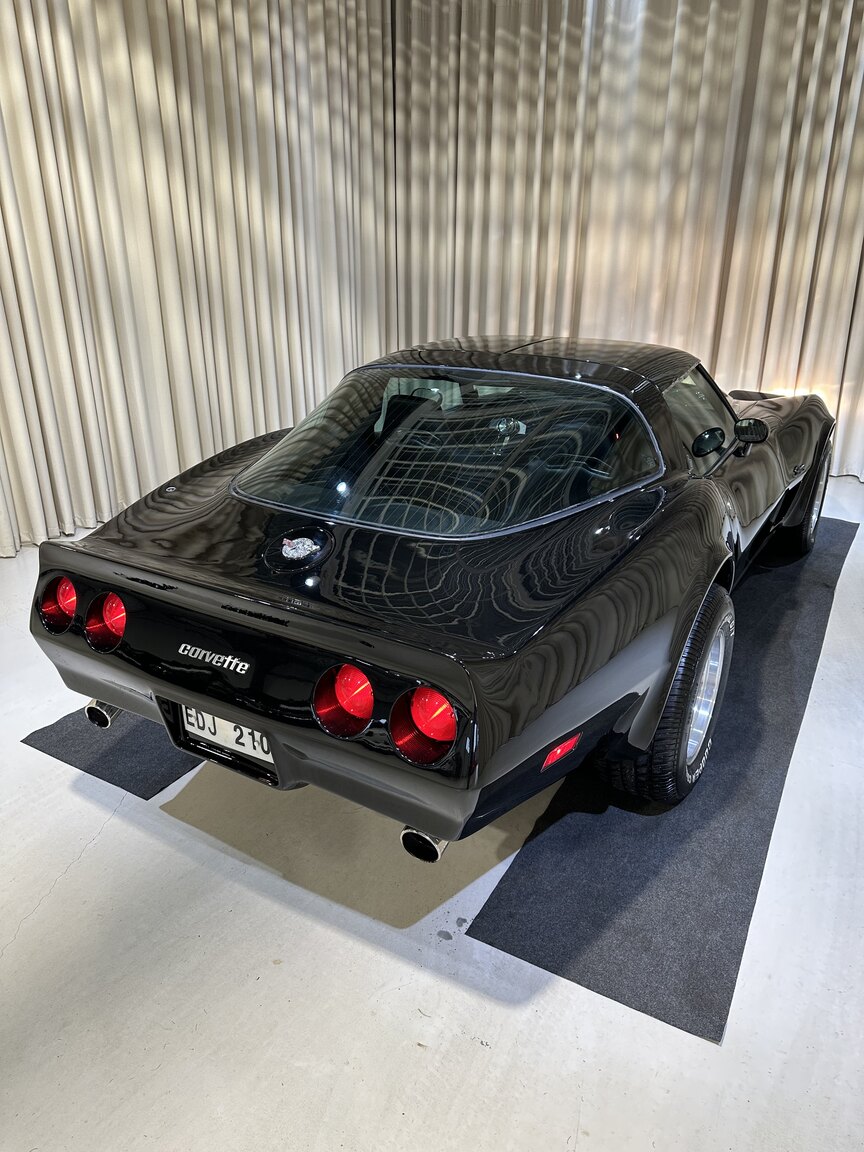 Exteriörbild på 1975 Chevrolet Corvette Stingray 