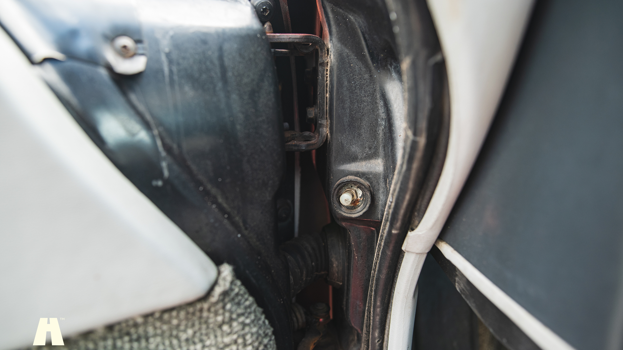 Innenraumfoto von 1985 Pontiac Fiero GT (69)