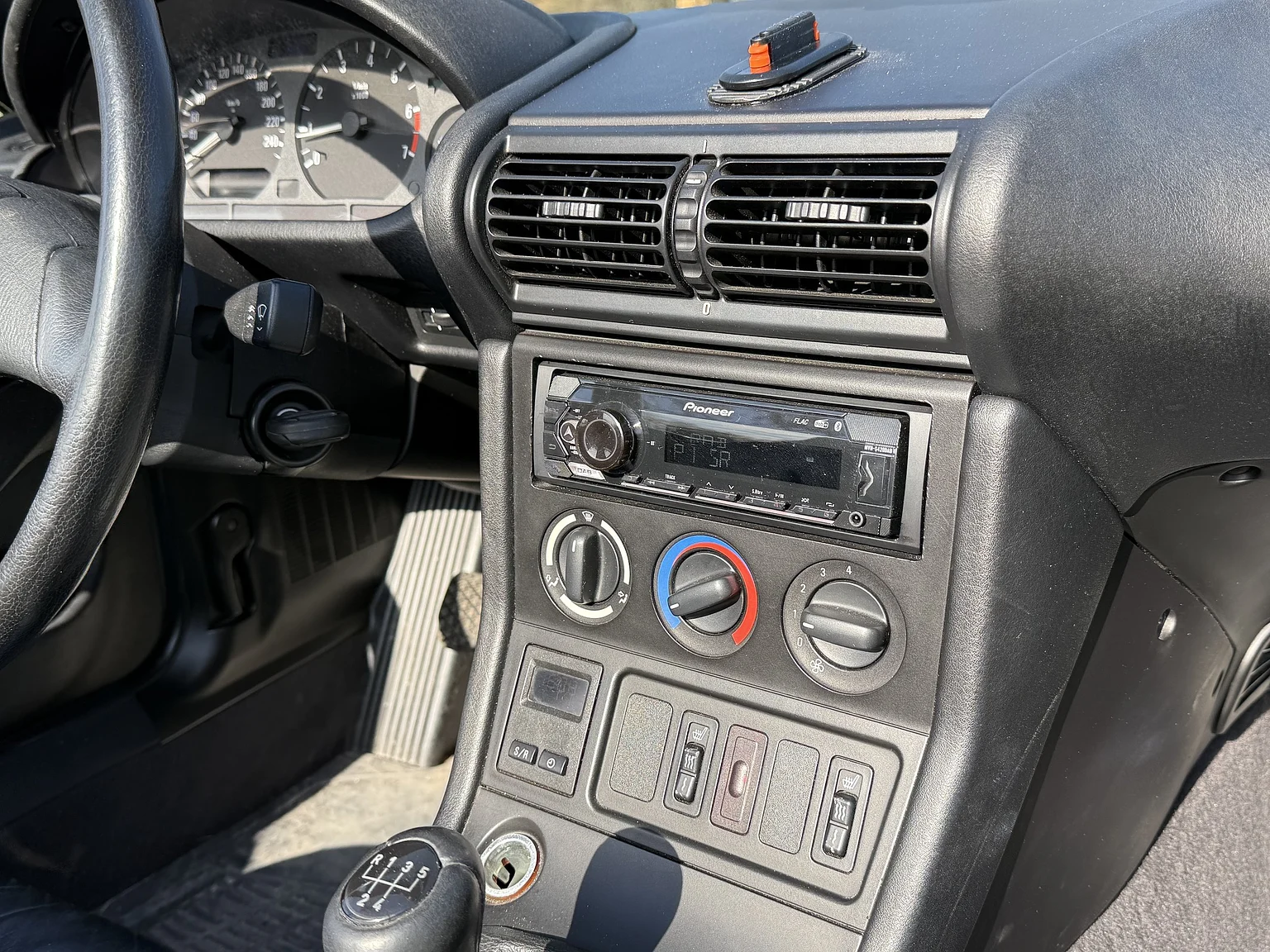 Innenraumfoto von 1996 BMW Z3 1.8 Z3 (22)