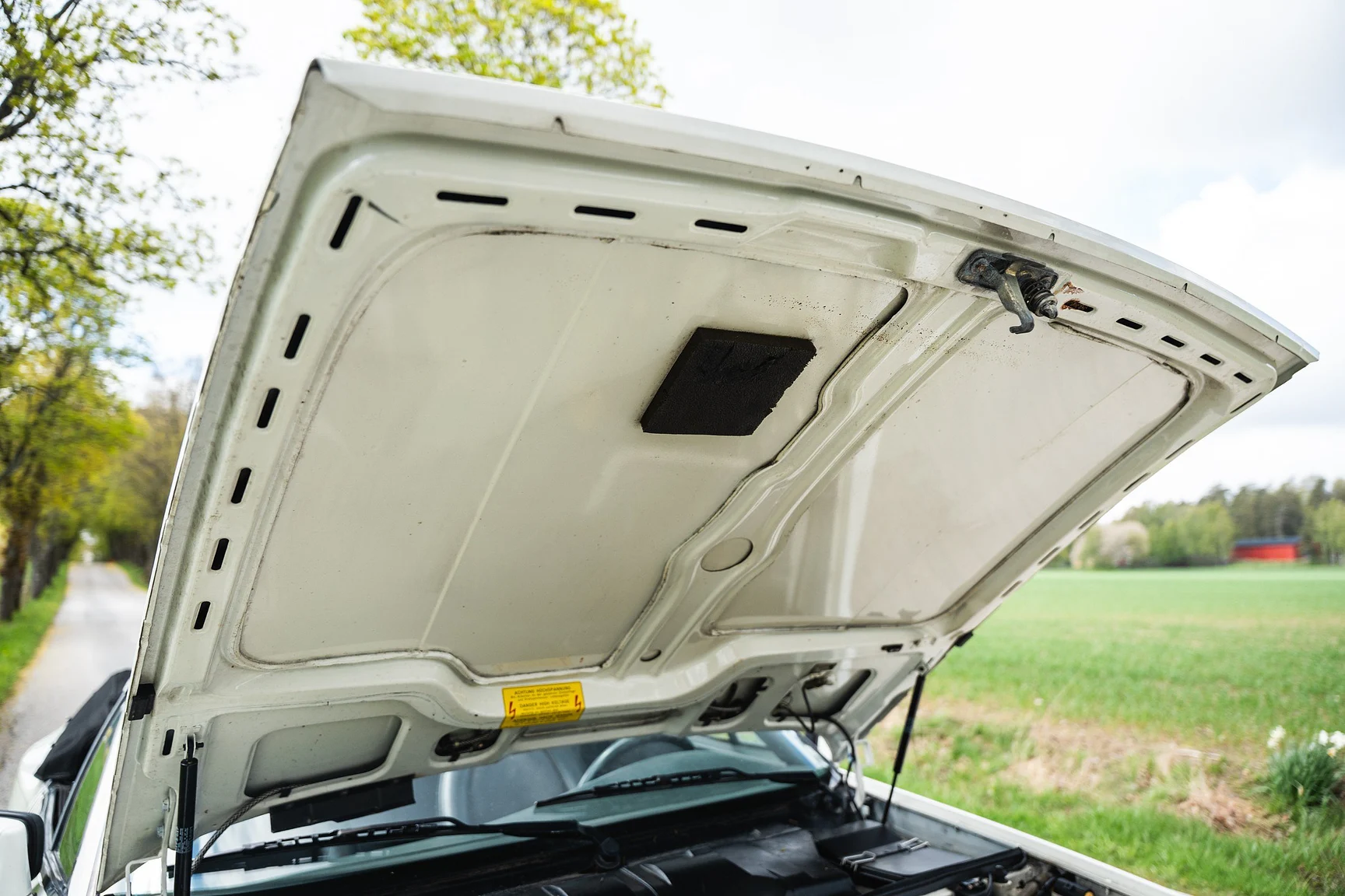 Image of 1990 Porsche 944 S2 Cabriolet  (26) mechanics