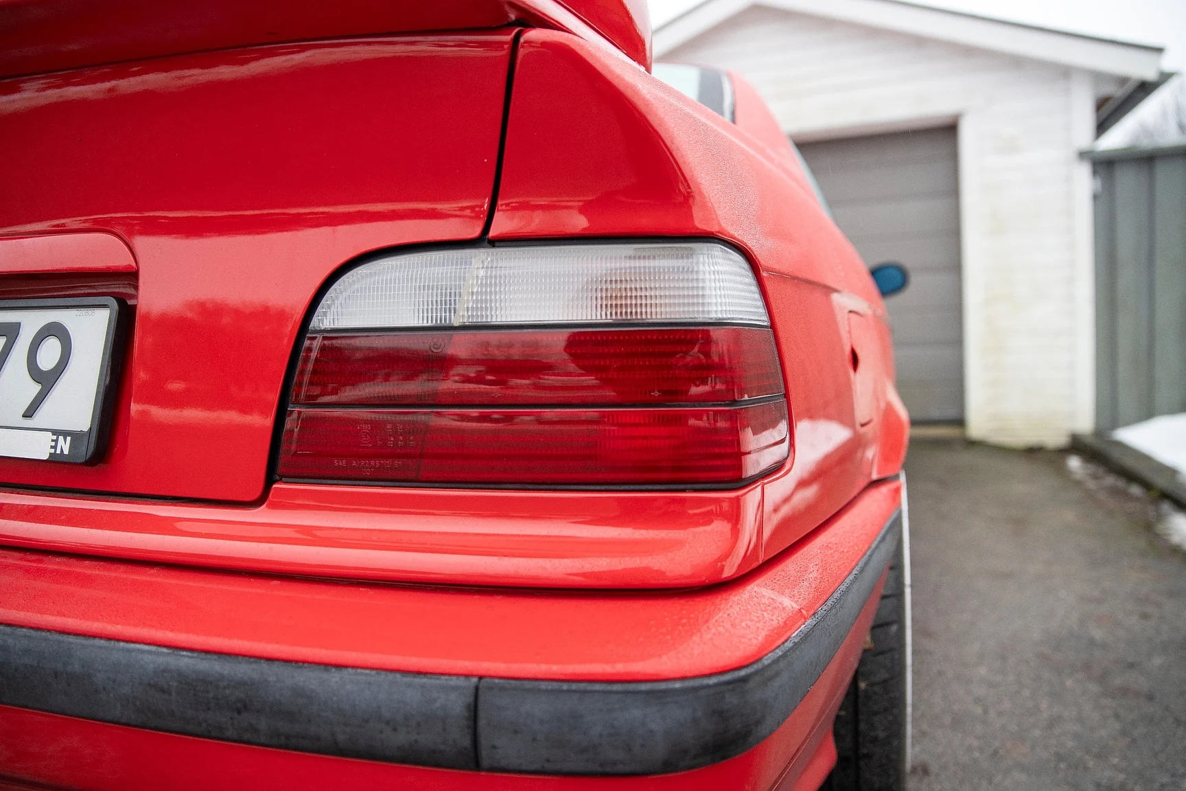 Exterior image of 1992 BMW 325i Turbo (16)