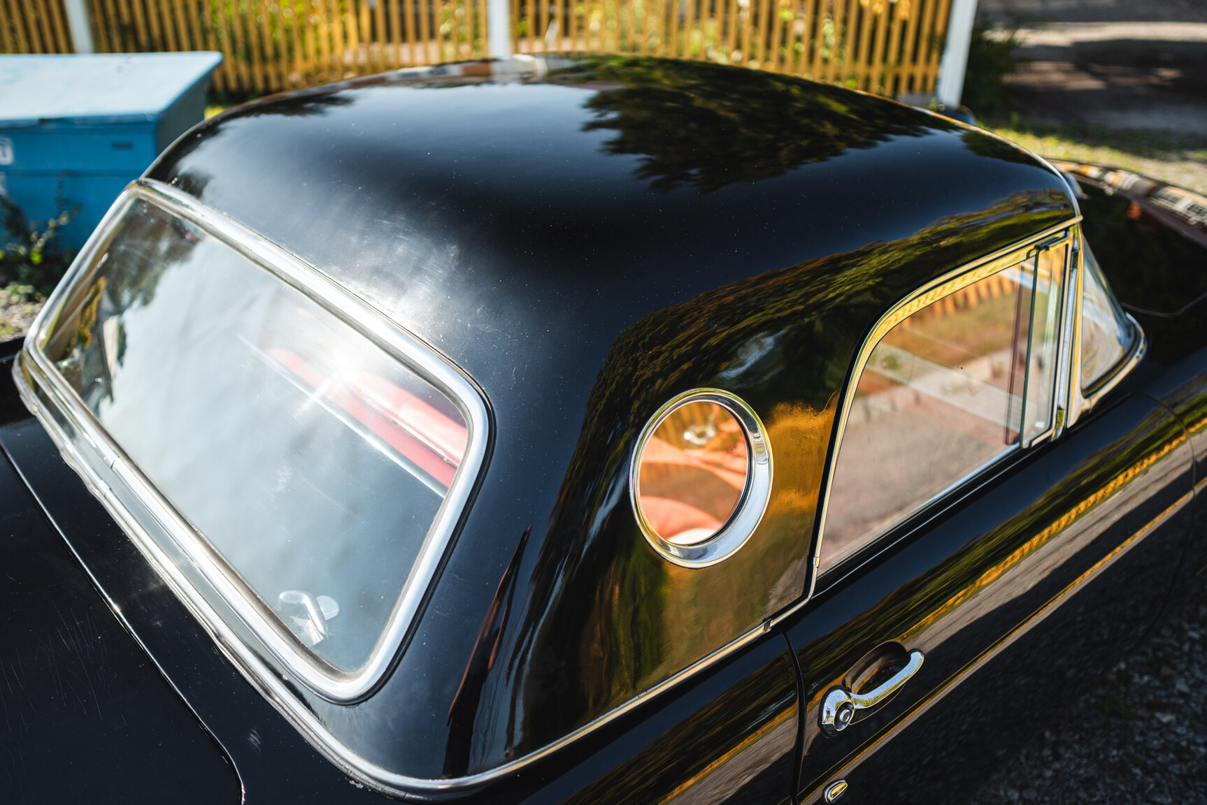 Exterior image of 1956 Ford Thunderbird